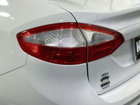 Used 2019 Ford Fiesta SE image 41