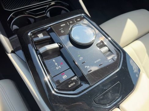 Used 2026 BMW 540i xDrive AWD/4WD image 16