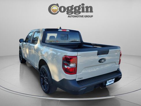 New 2025 Ford Maverick Lariat w/ Black Appearance Package image 3