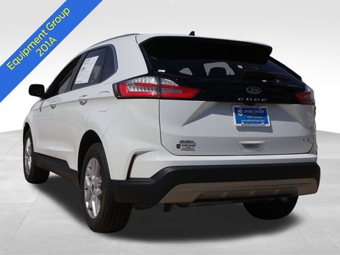 Certified 2023 Ford Edge SEL w/ Convenience Package AWD/4WD image 4