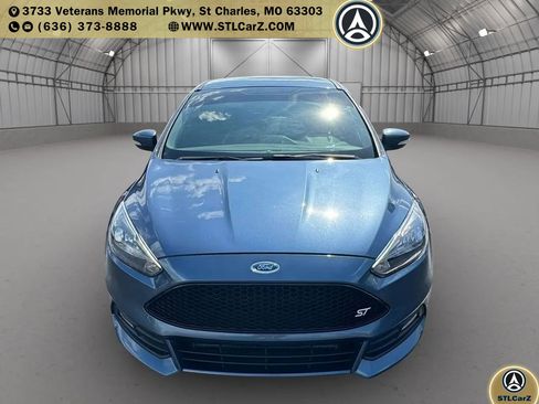 Used 2018 Ford Focus ST FWD image 6