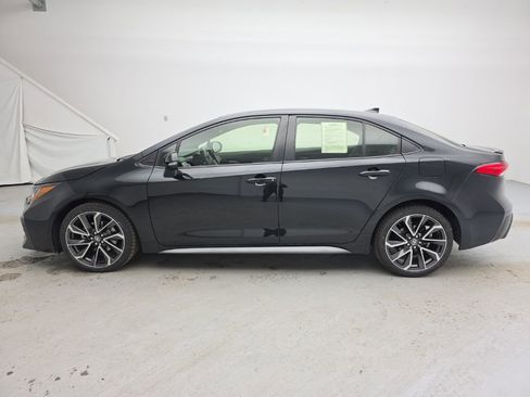 Used 2022 Toyota Corolla SE image 7