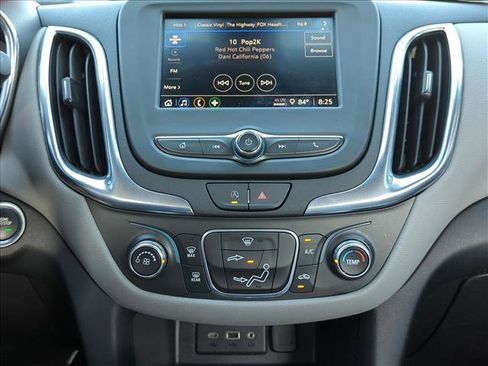 Used 2022 Chevrolet Equinox LS w/ Driver Confidence II Package FWD image 14