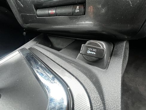 Used 2013 Dodge Challenger SXT image 26