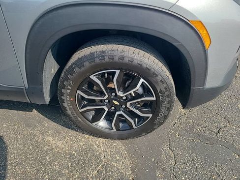Used 2023 Chevrolet TrailBlazer ACTIV w/ Convenience Package AWD/4WD image 7