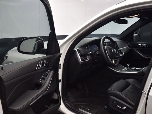 Certified 2023 BMW X5 sDrive40i image 11