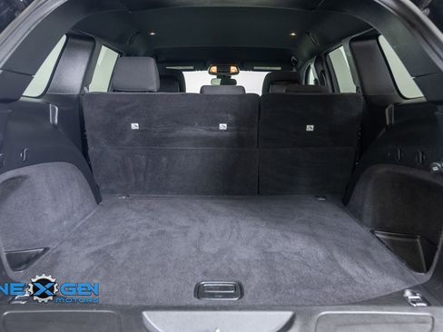 Used 2019 Jeep Grand Cherokee Laredo AWD/4WD image 32