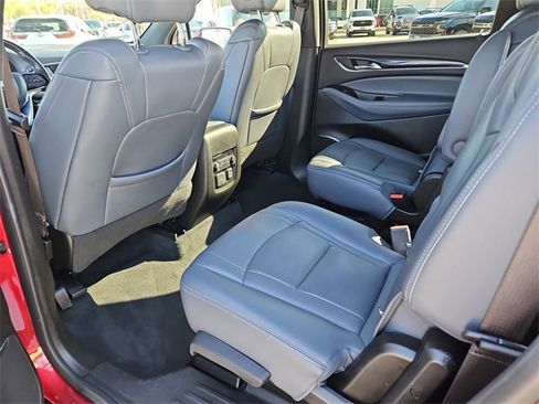 Used 2024 Buick Enclave Premium image 24