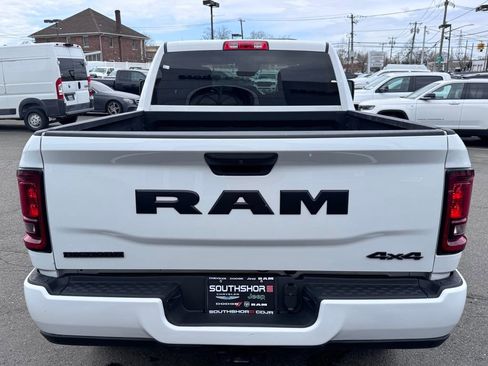 Used 2025 RAM 2500 Big Horn AWD/4WD image 6