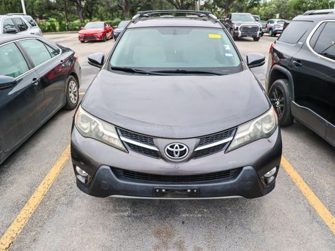 Used 2014 Toyota RAV4 XLE FWD image 5