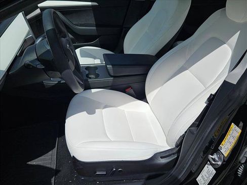 Used 2023 Tesla Model 3 Standard Range RWD image 14