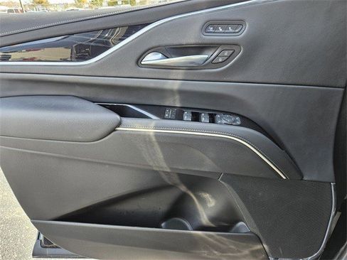 Certified 2024 Cadillac Escalade Sport w/ LPO, ONYX Package image 29