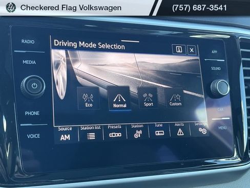 Used 2022 Volkswagen Atlas SE w/ Panoramic Sunroof Package image 42