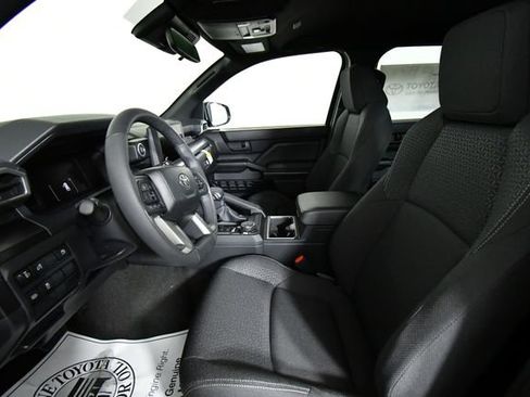 New 2026 Toyota 4Runner SR5 image 5