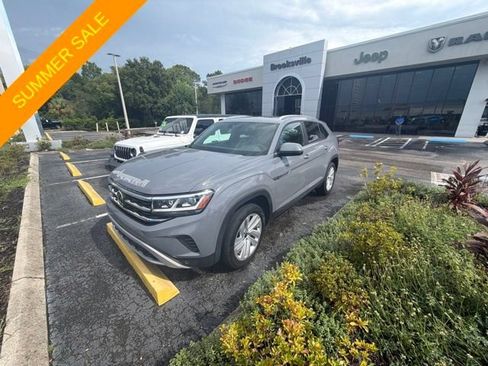 Used 2021 Volkswagen Atlas Cross Sport SE w/ Panoramic Sunroof Package FWD image 1