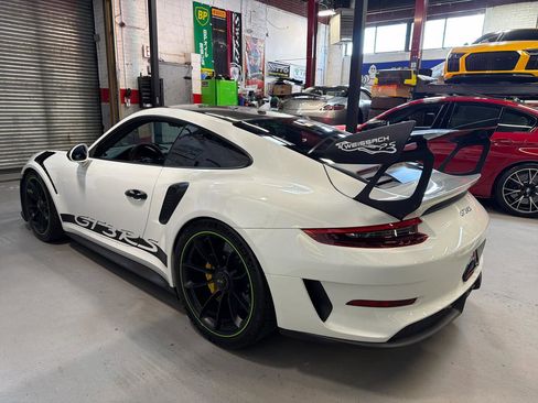 Used 2019 Porsche 911 GT3 RS RWD image 9