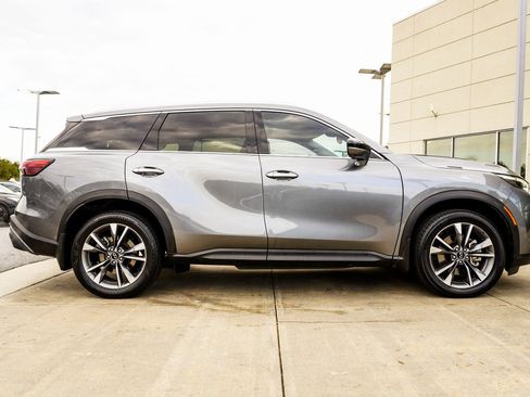 Certified 2023 INFINITI QX60 Luxe image 6