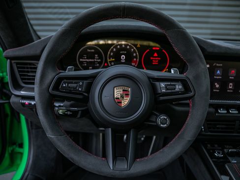 Used 2026 Porsche 911 GT3 RWD image 12