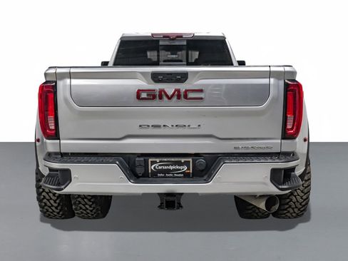 Used 2020 GMC Sierra 3500 Denali w/ Denali Ultimate Package image 8