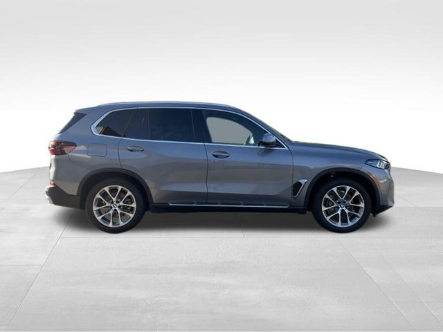Certified 2026 BMW X5 xDrive40i AWD/4WD image 10
