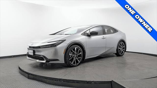 Used 2024 Toyota Prius Prime Premium w/ Advanced Technology Package FWD image 2
