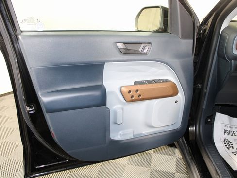 Certified 2022 Ford Maverick Lariat w/ Lariat Luxury Package image 17