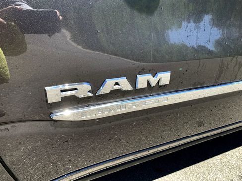 Used 2022 RAM 1500 Limited image 10