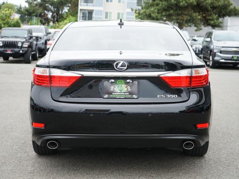 Used 2014 Lexus ES 350 w/ Premium Package FWD image 4