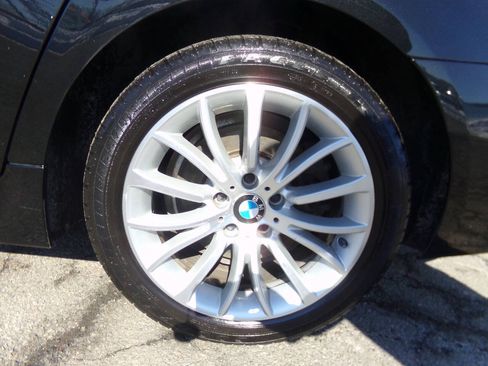 Used 2015 BMW 528i xDrive Sedan AWD/4WD image 14