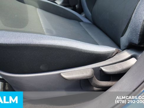 Used 2024 Nissan Versa SV FWD image 11