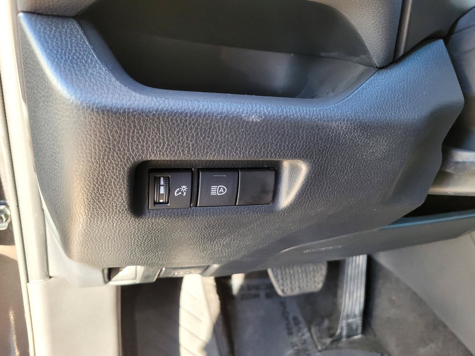 Used 2023 Toyota RAV4 LE AWD/4WD image 27