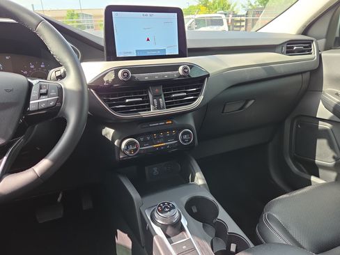 Certified 2021 Ford Escape SEL FWD image 24