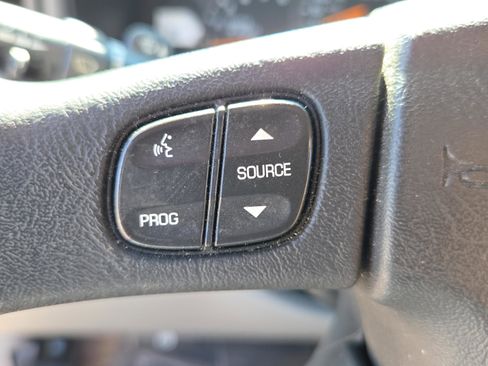 Used 2003 Chevrolet Tahoe LT RWD image 21