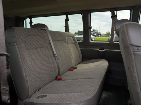 Used 2018 Chevrolet Express 3500 LT w/ LT Preferred Equipment Group RWD image 25