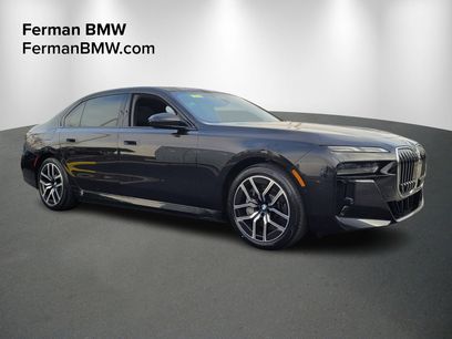 New 2025 BMW 750e xDrive