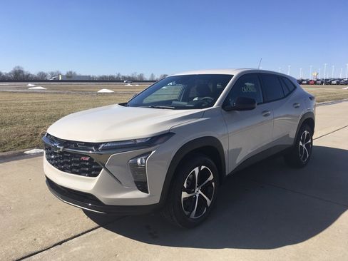 New 2026 Chevrolet Trax RS image 8