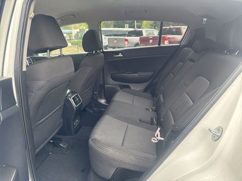 Used 2020 Kia Sportage LX image 15