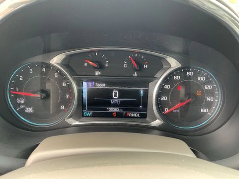 Used 2017 Chevrolet Malibu LT FWD image 10