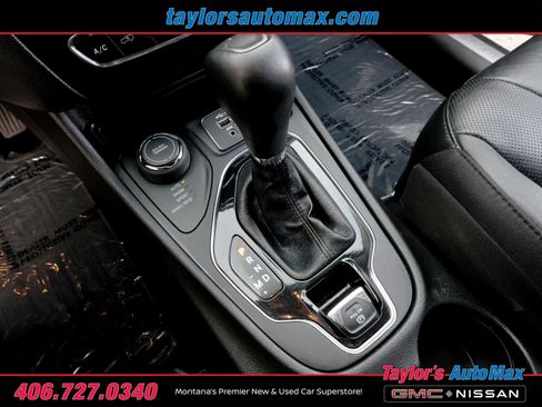 Used 2020 Jeep Cherokee Limited image 19