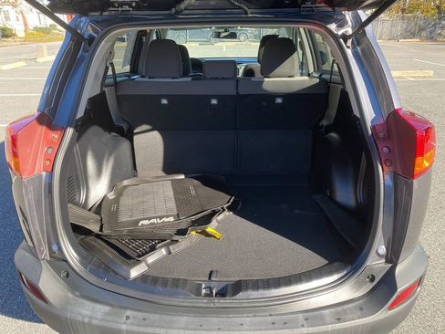 Used 2015 Toyota RAV4 XLE image 26