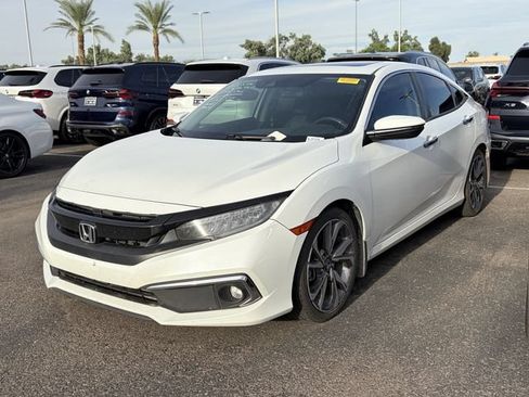 Used 2019 Honda Civic Touring image 1