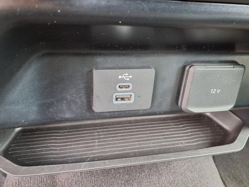 Used 2024 Ford F250 XLT image 23