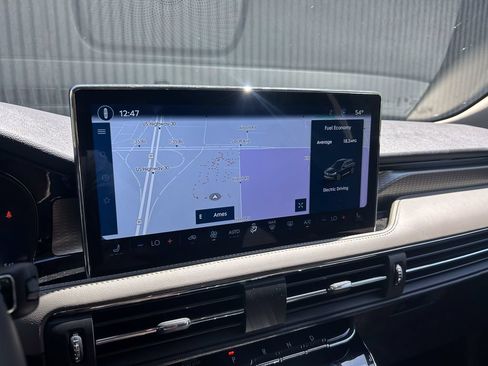 New 2025 Lincoln Corsair Grand Touring AWD/4WD image 31