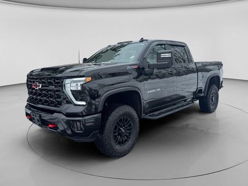 Used 2024 Chevrolet Silverado 2500 ZR2 w/ Snow Plow Prep/Camper Package image 2