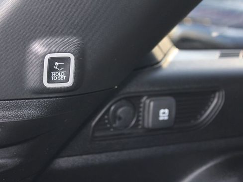 Used 2023 Jeep Grand Cherokee Altitude image 35