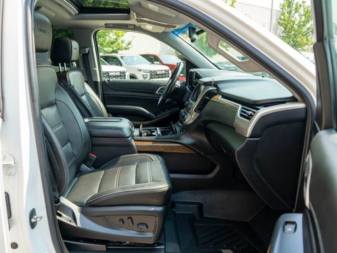 Used 2020 GMC Yukon Denali w/ Denali Ultimate Package AWD/4WD image 10