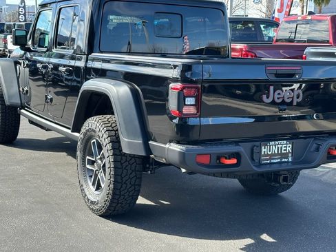 New 2026 Jeep Gladiator Mojave w/ Technology Group AWD/4WD image 5