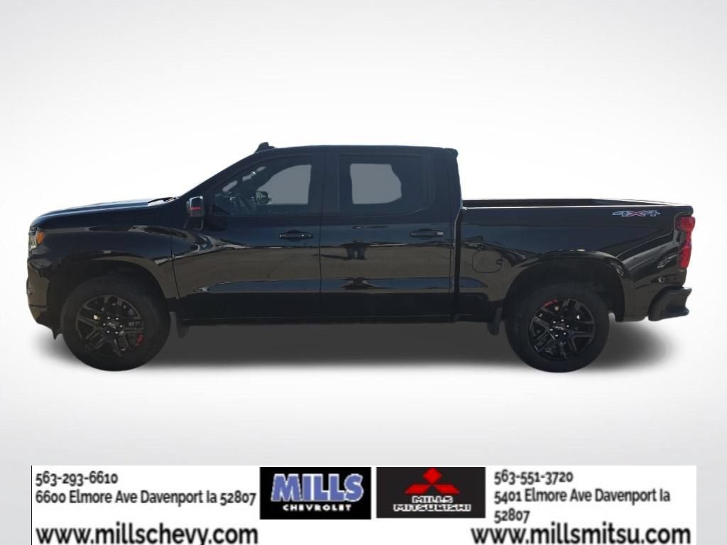 Used 2023 Chevrolet Silverado 1500 RST w/ Redline Edition AWD/4WD image 2