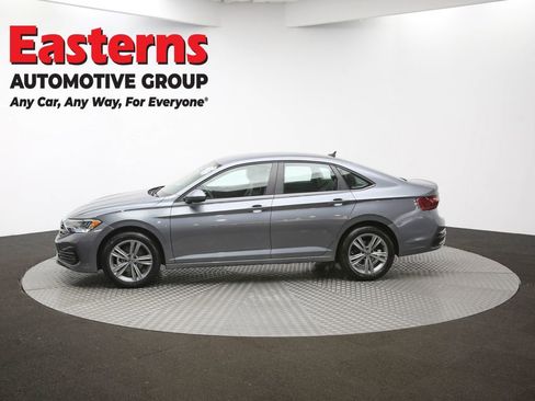 Used 2024 Volkswagen Jetta SE image 56