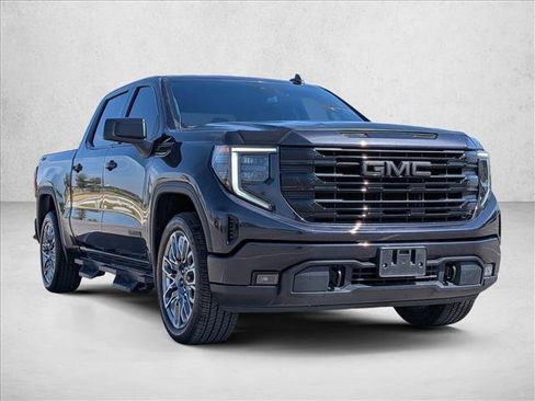 Used 2023 GMC Sierra 1500 Elevation image 3